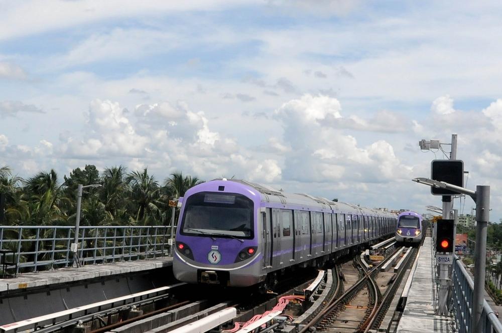 The Weekend Leader - Metro service not feasible in twin cities till 2041: Odisha govt